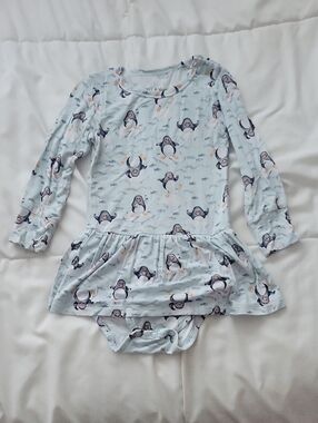 LEV Bamboo Baby Penguin Print Long-Sleeve One-Piece Dress Bodysuit - Light Blue